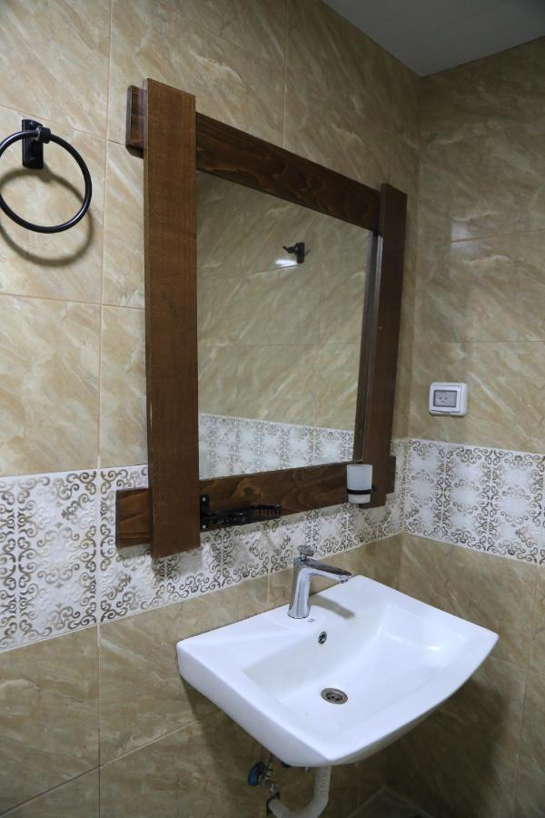 Eco Hostel Ramallah Luaran gambar